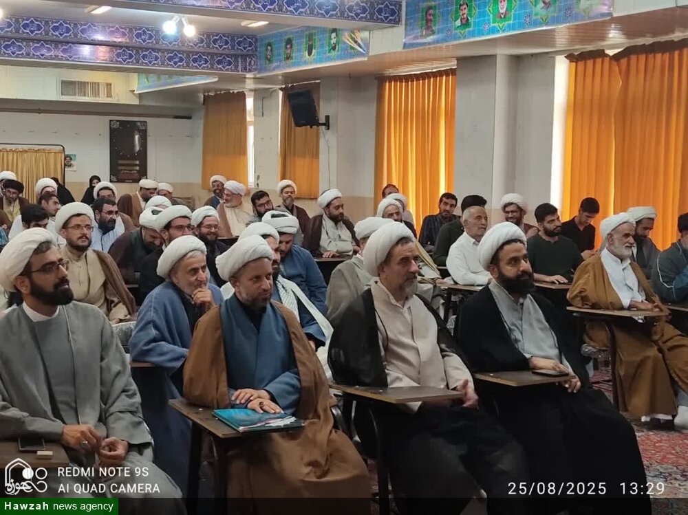 مدیر مدرسه علمیه صالحین فولادشهر معارفه شد