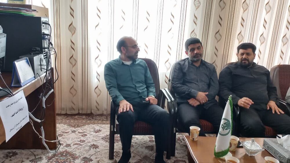 نشست کانون مداحان آران و بیدگل برگزار شد+عکس