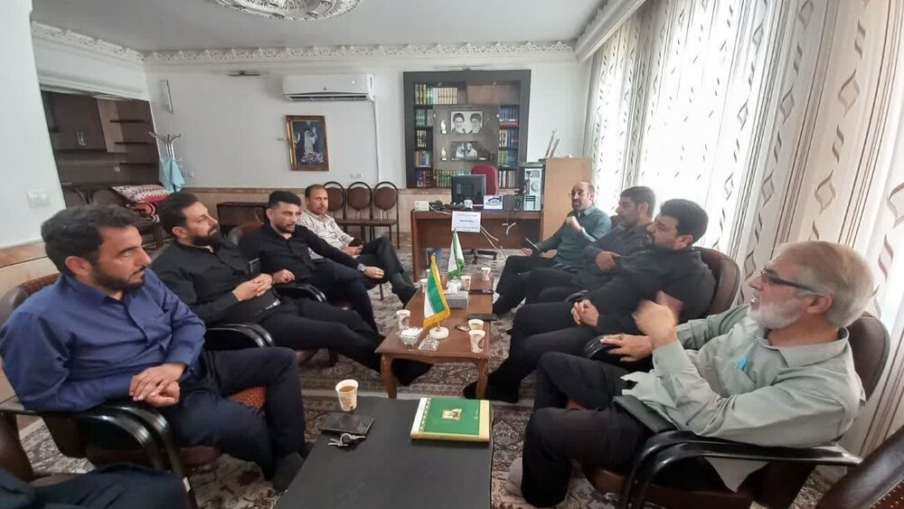 نشست کانون مداحان آران و بیدگل برگزار شد+عکس