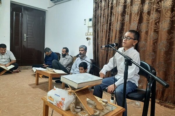 از نوجوانان کلاس‌های دوشنبه‌های حفظ قرآن در بوشهر تجلیل شد+ عکس