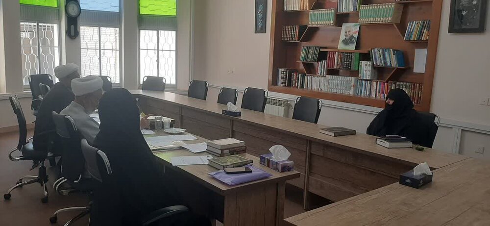 تصاویر/ مصاحبه داوطلبین مقطع سطح چهار حوزه علمیه کرمان