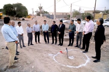 کلنگ ساخت کتابخانه عمومی روستای هلیله بوشهر به زمین خورد