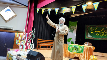 تأکید استاد مهدویت بر لزوم آمادگی معنوی منتظران امام زمان(عج)