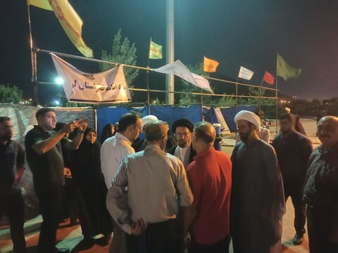 تصاویر حضور نماینده ولی فقیه در لرستان از جشن های آغاز امامت عصر(عج)