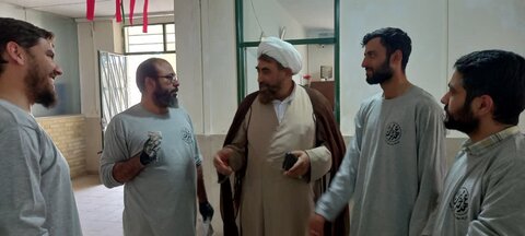 تصاویر / بازدید مدیر حوزه علمیه قزوین از فعالیتهای گروه جهادی طلاب حوزه علمیه  استان قزوین