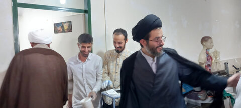 تصاویر / بازدید مدیر حوزه علمیه قزوین از فعالیتهای گروه جهادی طلاب حوزه علمیه  استان قزوین