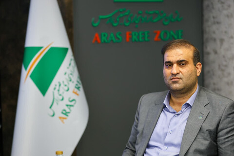 تصاویر/  دیدار نماینده ولی فقیه در استان آذربایجان شرقی با مدیرعامل و مسئولان منطقه آزاد ارس