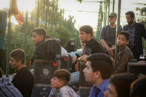 تصاویر/زیارت قبور شهدا و علما شهر همدان توسط داوطلبان حوزه علمیه استان همدان