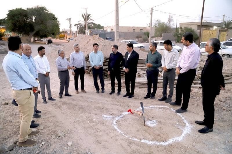 کلنگ ساخت کتابخانه عمومی روستای هلیله بوشهر به زمین خورد
