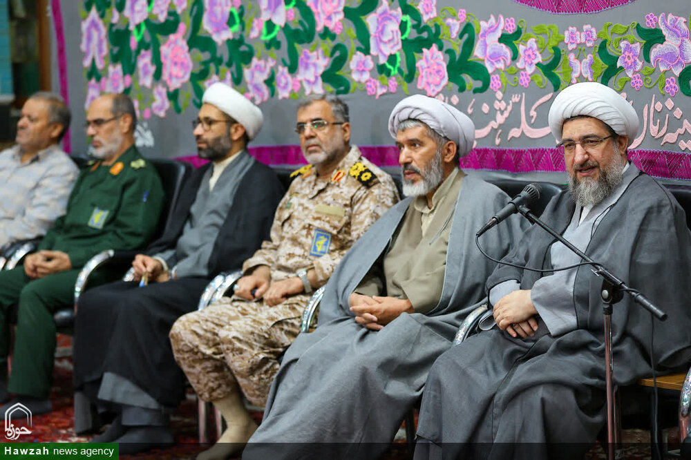 اتحاد و بصیرت، کلید زمینه‌سازی برای ظهور است