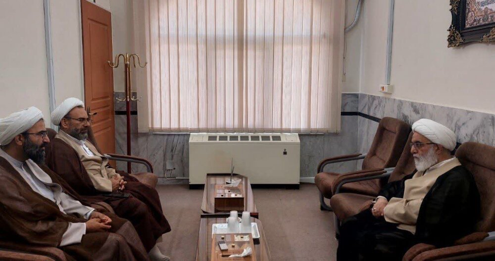 اشتغال و استغنای علمی زود هنگام مانع ملاّ شدن است/ ضرورت آسیب شناسی در حوزه ها