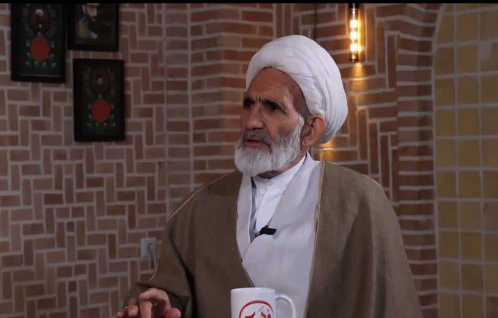 امیرالمؤمنین علی (ع) صراط المستقیم است