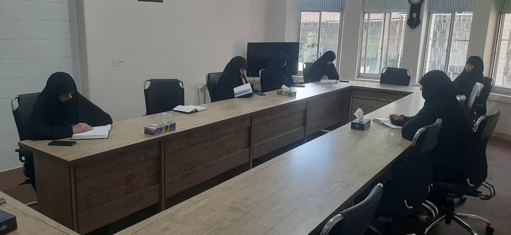 تصاویر/ جلسه اخلاق مرکز مدیریت حوزه علمیه خواهران استان کرمان