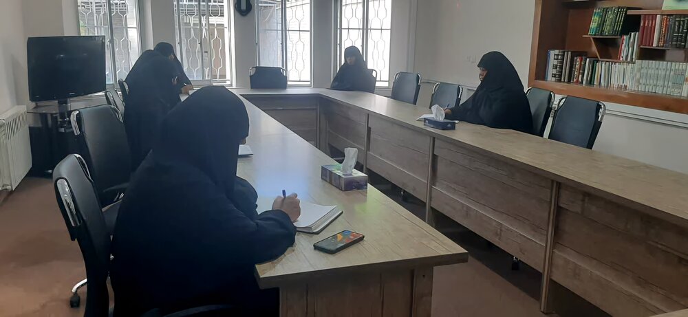 تصاویر/ جلسه اخلاق مرکز مدیریت حوزه علمیه خواهران استان کرمان