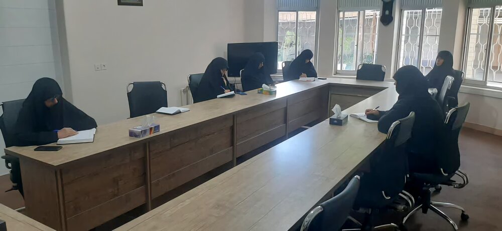 تصاویر/ جلسه اخلاق مرکز مدیریت حوزه علمیه خواهران استان کرمان