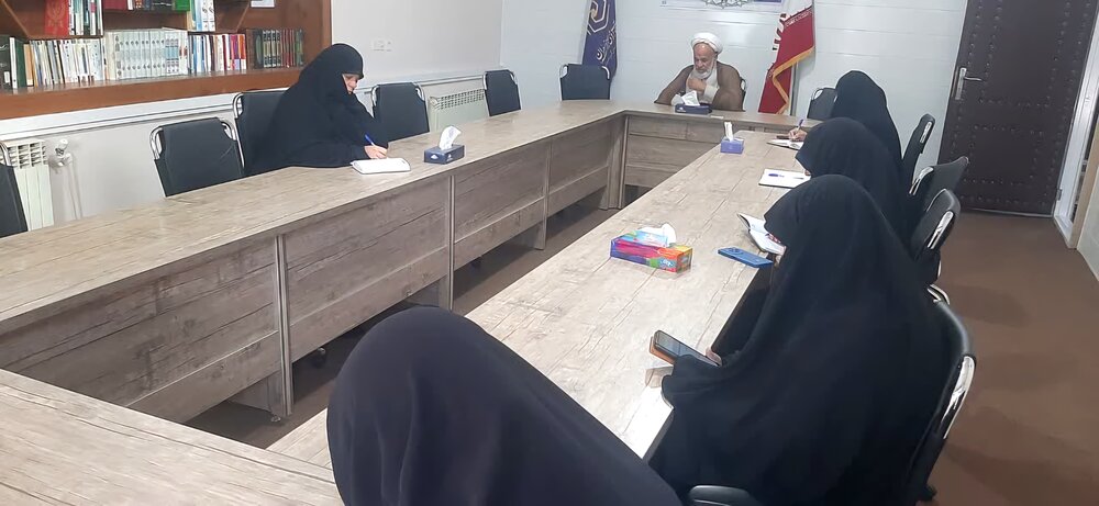 تصاویر/ جلسه اخلاق مرکز مدیریت حوزه علمیه خواهران استان کرمان