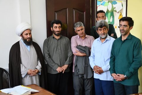 تصاویر/ بازدید امام جمعه شهرستان خوی از دارالقرآن امام خمینی (ره) آموزش و پرورش خوی