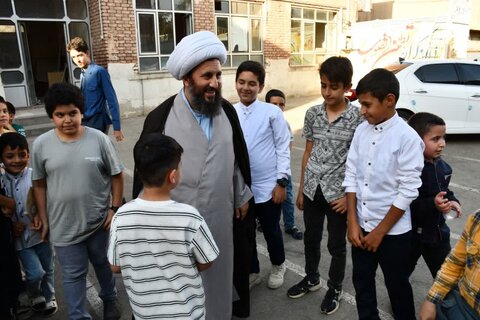 تصاویر/ بازدید امام جمعه شهرستان خوی از دارالقرآن امام خمینی (ره) آموزش و پرورش خوی