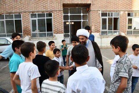 تصاویر/ بازدید امام جمعه شهرستان خوی از دارالقرآن امام خمینی (ره) آموزش و پرورش خوی