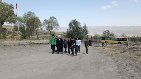 تصاویر/ اردوی زیارتی و سیاحتی طلاب خوی به روستای ممش خان