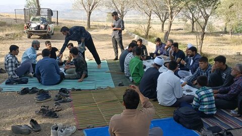 تصاویر/ اردوی زیارتی و سیاحتی طلاب خوی به روستای ممش خان