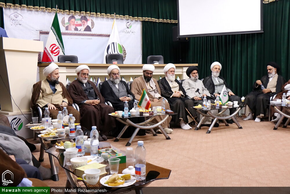 تصاویر/ مراسم تودیع و معارفه مسئول دبیرخانه انجمن های علمی حوزه