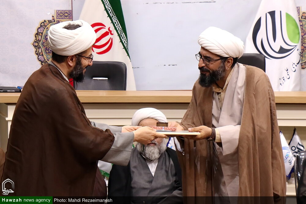 تصاویر/ مراسم تودیع و معارفه مسئول دبیرخانه انجمن های علمی حوزه