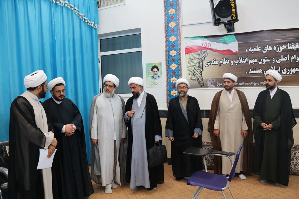 اعتباربخشی به رویدادهای نخبگانی با برگزاری آزمون کتبی در حوزه علمیه خراسان + تصویر