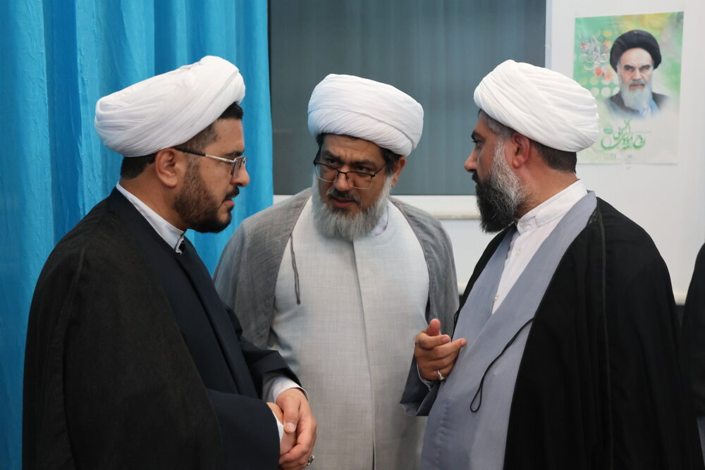 اعتباربخشی به رویدادهای نخبگانی با برگزاری آزمون کتبی در حوزه علمیه خراسان + تصویر