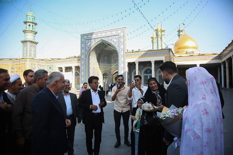Iran’s Minister of Cultural Heritage Visits Holy Shrine of Hazrat Masoumeh in Qom