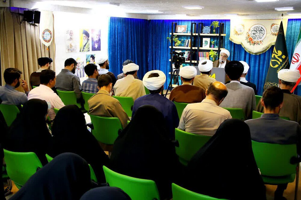 نجم الدین طبسی، عضو جامعه مدرسین حوزه علمیه ق