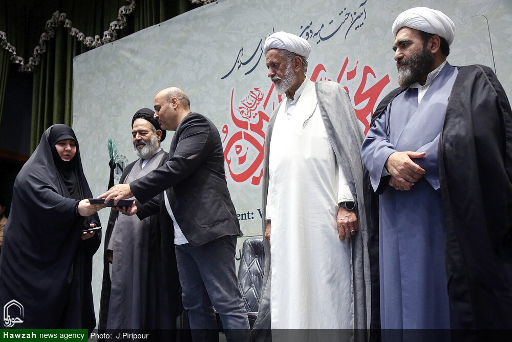 هزینه تسلیم یعنی نابودی یک ملت / امروز همگرایی نیاز مبرم جامعه است