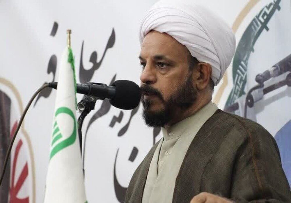 تنها راه پیروزی در برابر دشمنان، ایستادگی و مقاومت است