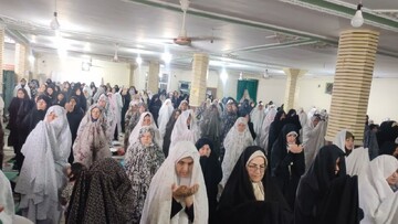 تصاویر اقامه نماز جمعه الیگودرز