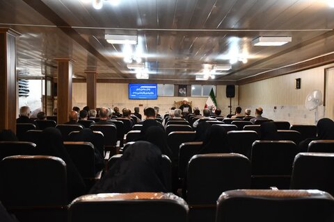 تصاویر/ هفتادویکمین جلسه از سلسله جلسات تفسیر قرآن کریم در خوی