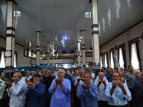 تصاویر/  اقامه نماز جمعه امروز شهرستان چهاربرج