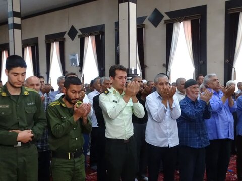 تصاویر/  اقامه نماز جمعه امروز شهرستان چهاربرج