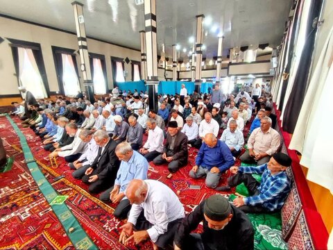 تصاویر/  اقامه نماز جمعه امروز شهرستان چهاربرج