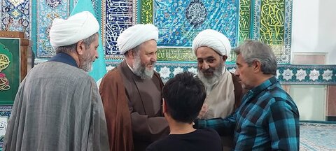 تصاویر/ نمازعبادی سیاسی جمعه آران وبیدگل