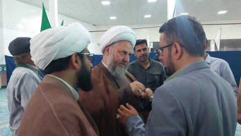 تصاویر/ نمازعبادی سیاسی جمعه آران وبیدگل