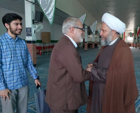 تصاویر/ نمازعبادی سیاسی جمعه آران وبیدگل