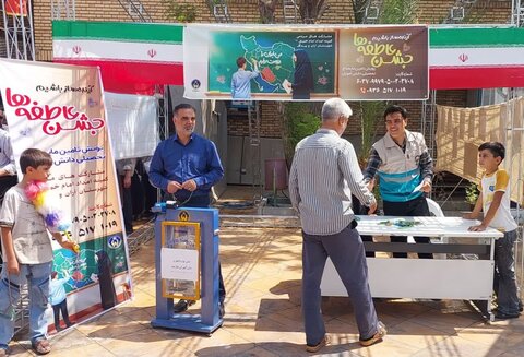 تصاویر/ نمازعبادی سیاسی جمعه آران وبیدگل