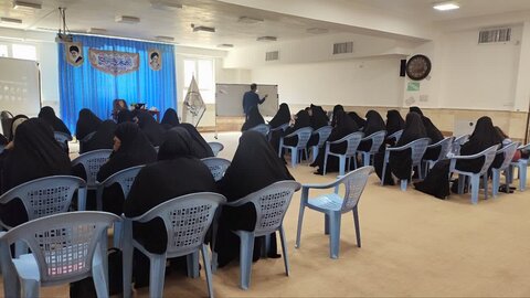 تصاویر/ دوره جریان شناسی رسانه و تدوین موبایلی ویژه بانوان فعال مسجدی و هیئتی در ارومیه