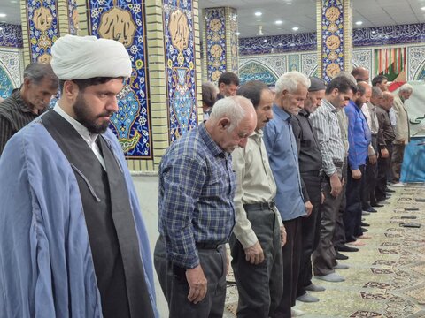 تصاویر/ اقامه نماز جمعه شهر پاریز