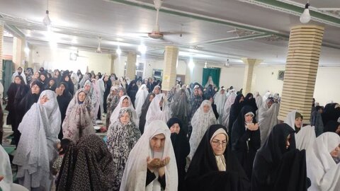 تصاویر اقامه نماز جمعه الیگودرز