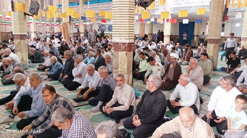 تصاویر اقامه نماز جمعه الیگودرز