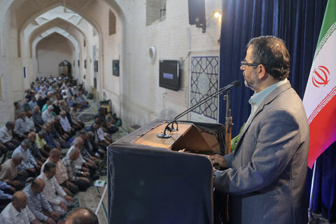 تصاویر / نماز جمعه قزوین  از نگاه دوربین