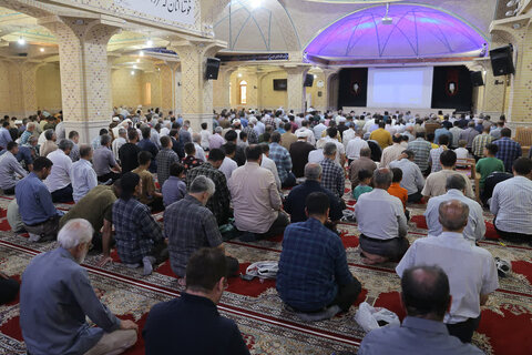 تصاویر / نماز جمعه قزوین  از نگاه دوربین