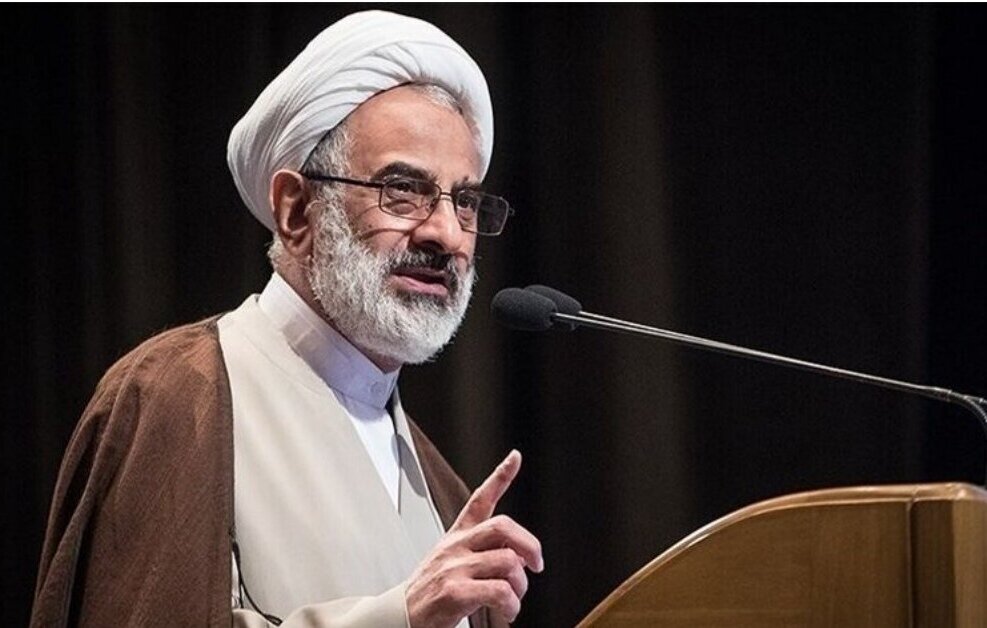 अमेरिका; ईरान के आत्मसमर्पण और ग़ुलामी के अलावा किसी और चीज़ से संतुष्ट नहीं होगा अमेरिका; ईरान के आत्मसमर्पण और ग़ुलामी के अलावा किसी और चीज़ से संतुष्ट नहीं होगा