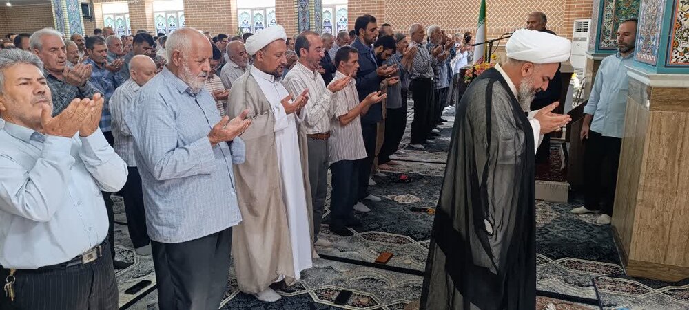 تصاویر/ اقامه نماز جمعه نقده